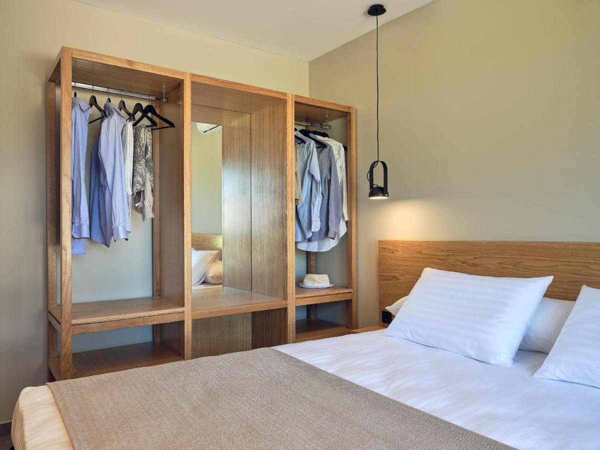 Oceanis Suites With Private Heated Pools And Sea View, By Zantewize 基普塞利 外观 照片